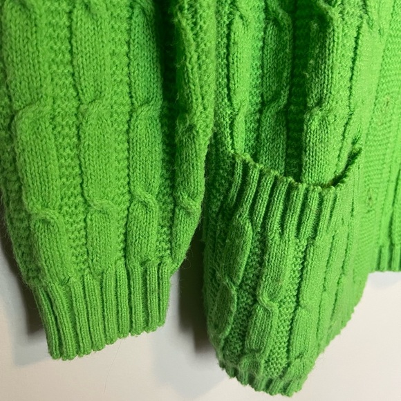 Green Cable Knit Women's vintage cardigan Sweater size medium/ large - Picture 3 of 6